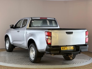Used Isuzu D-Max 2023 for sale - 78877887: Photo