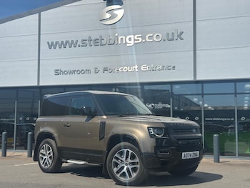 Used Land Rover Defender 2025 for sale - 79496655: Photo