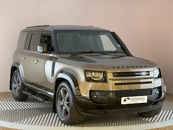 Used Land Rover Defender 110 2025 for sale - 78878805: Photo