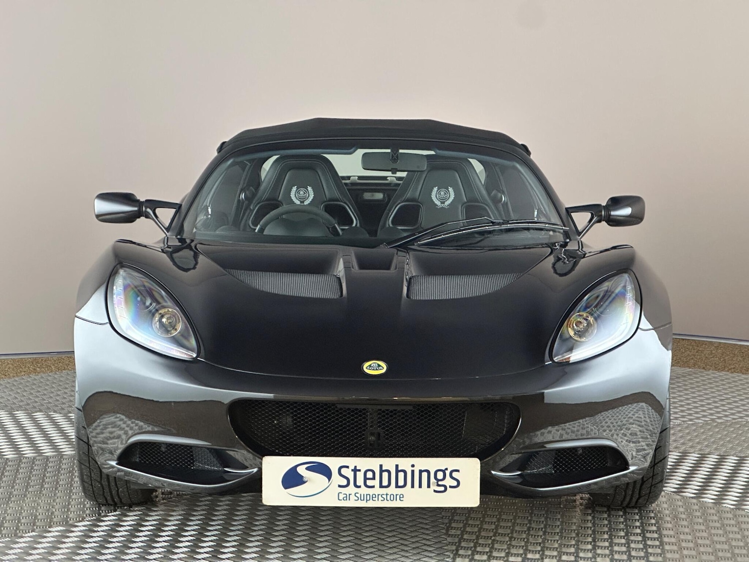 Used Lotus Elise 2014 for sale - 76585540: Photo 2
