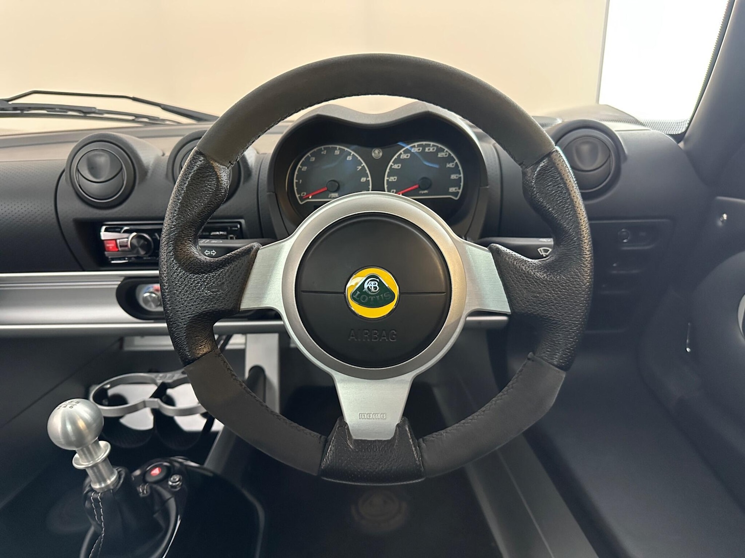 Used Lotus Elise 2014 for sale - 76585540: Photo 24