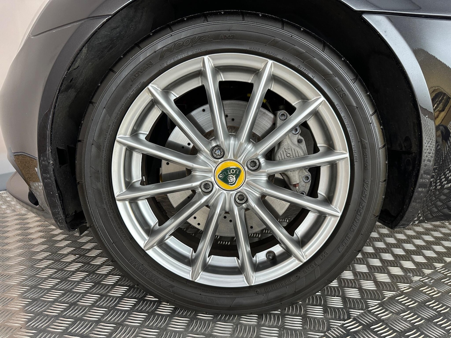 Used Lotus Elise 2014 for sale - 76585540: Photo 34