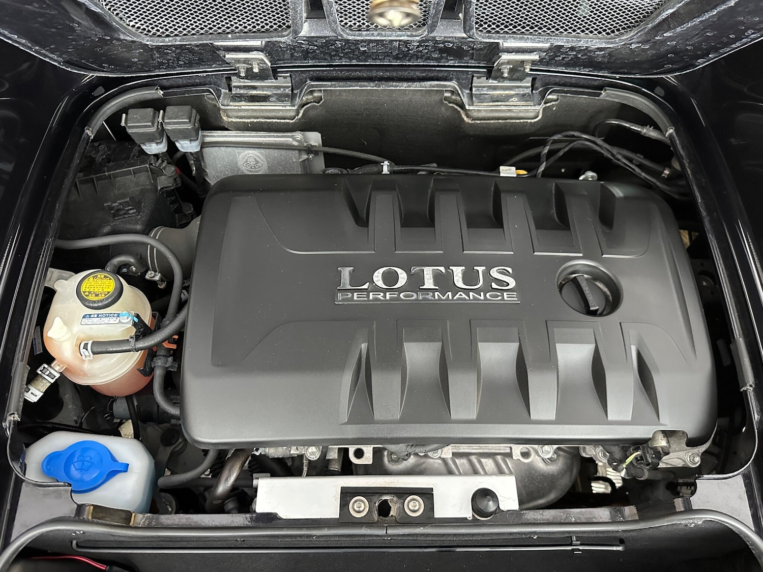 Used Lotus Elise 2014 for sale - 76585540: Photo 37