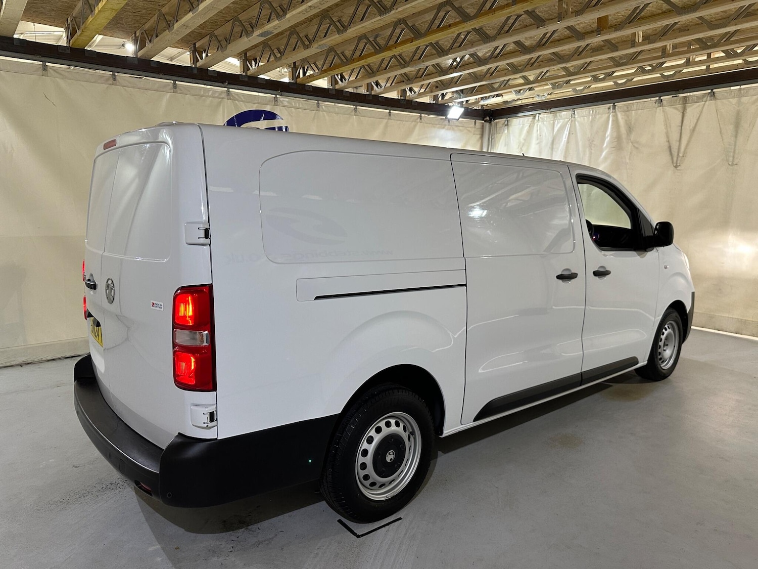 Used Vauxhall Vivaro 2024 for sale - 76152890: Photo 6