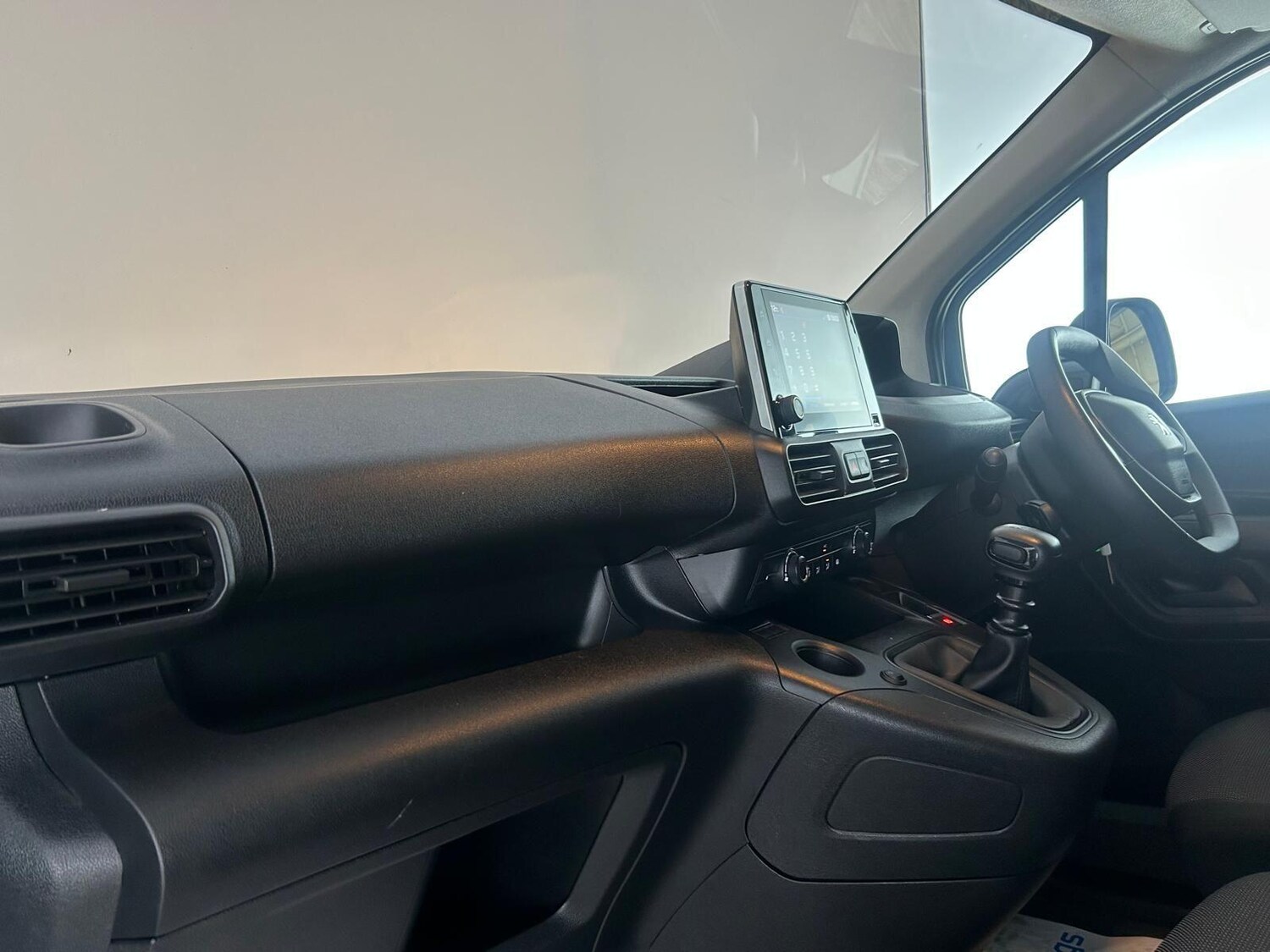 Used Peugeot Partner 2023 for sale - 77808615: Photo 23