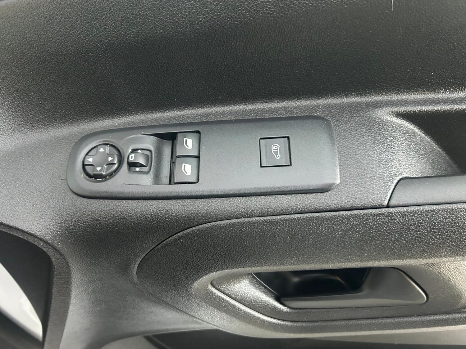 Used Peugeot Partner 2023 for sale - 77808615: Photo 25