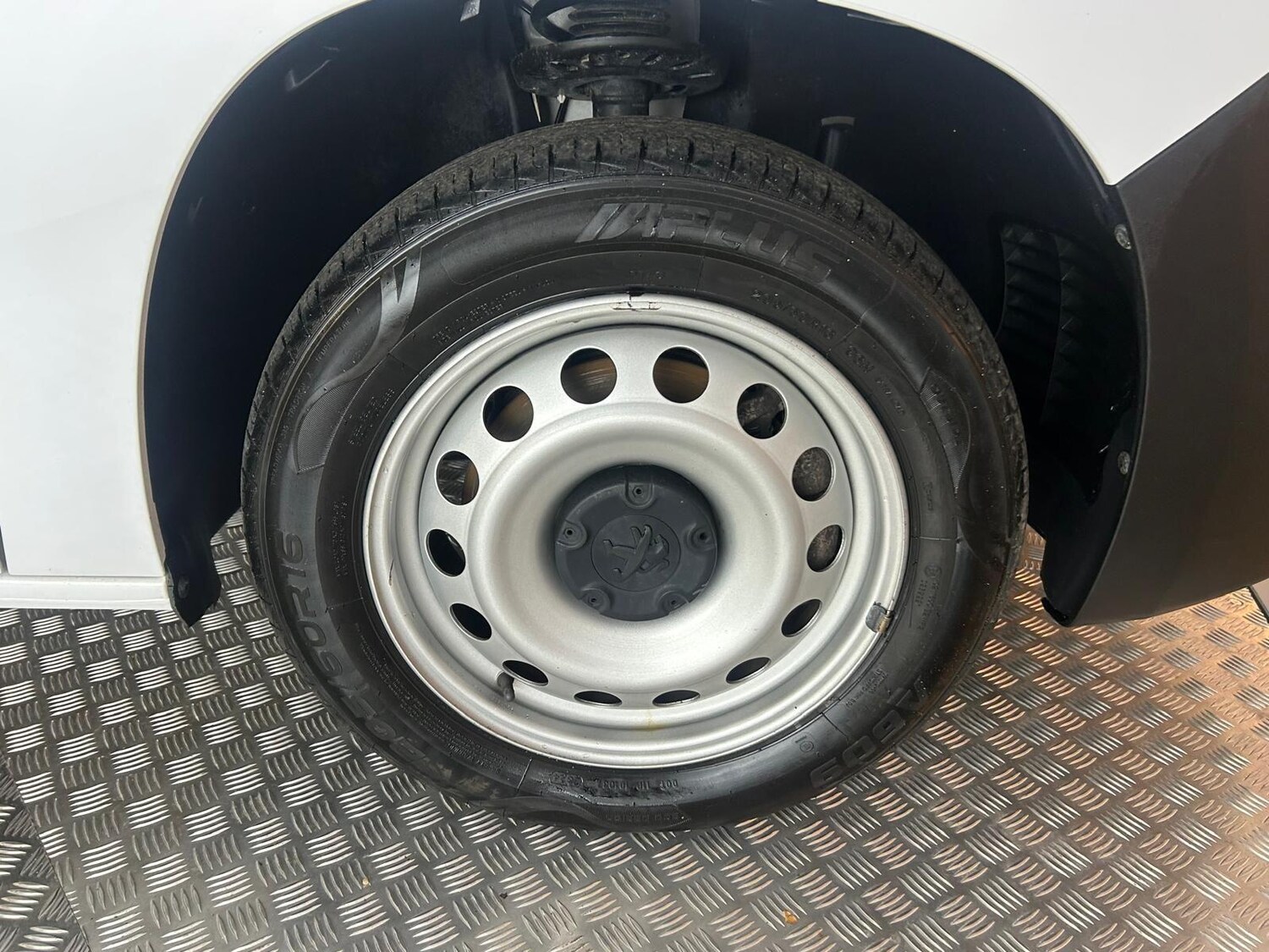 Used Peugeot Partner 2023 for sale - 77808615: Photo 31