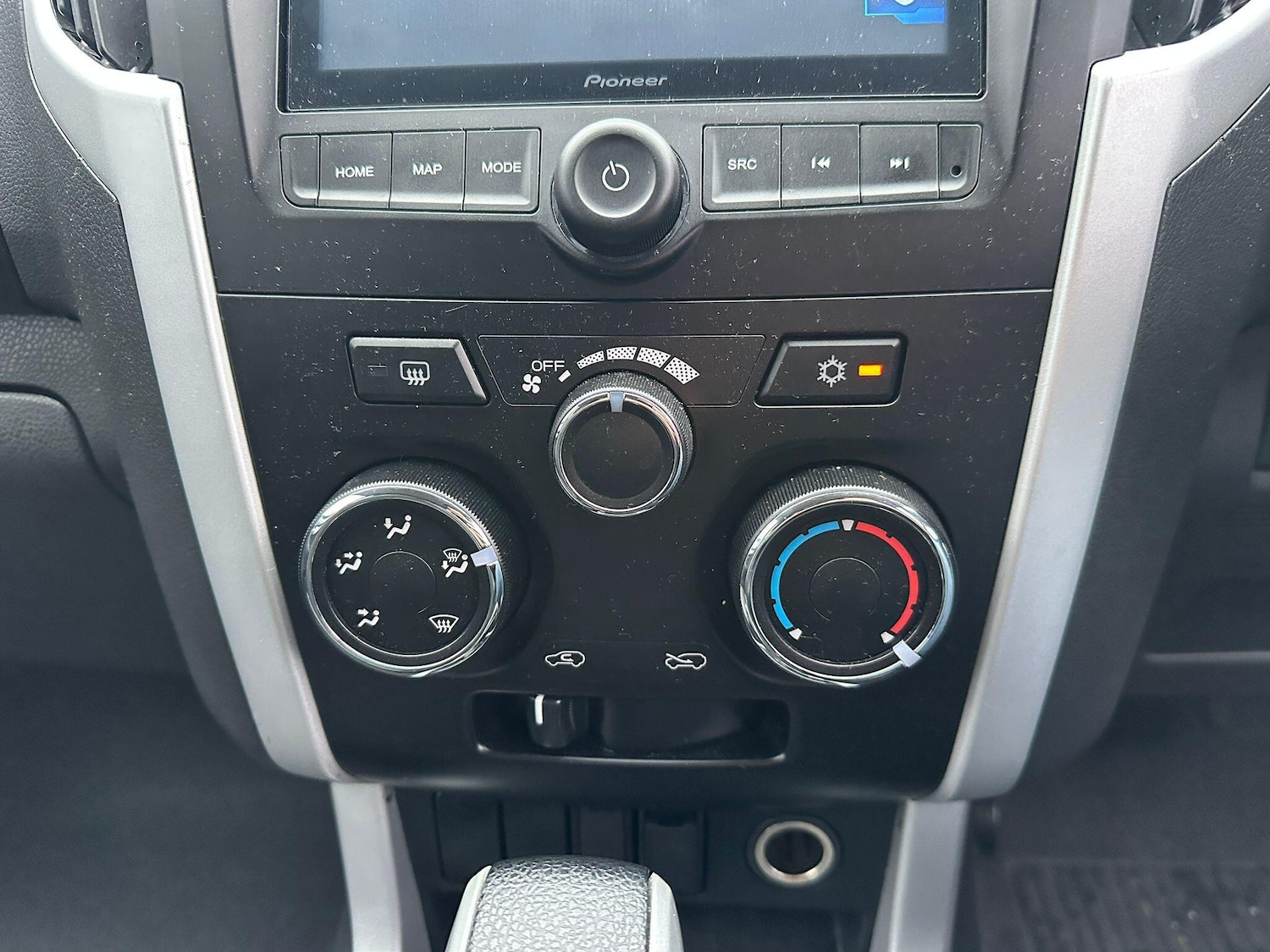 Used Isuzu D-Max 2020 for sale - 77441296: Photo 9