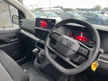 Used Vauxhall Vivaro 2024 for sale - 77440134: Photo