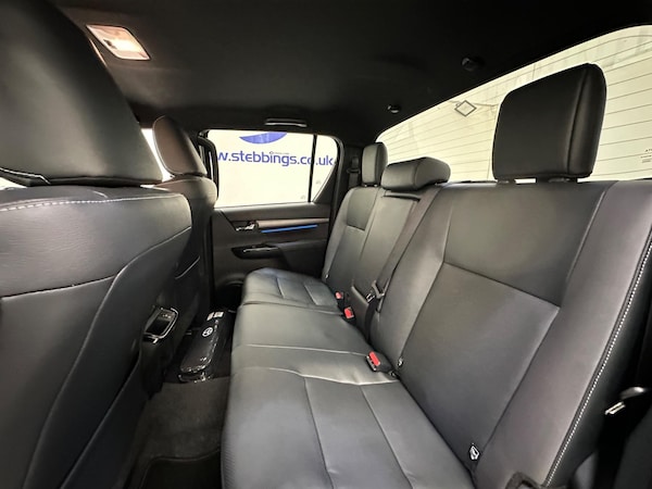 Used Toyota Hilux for sale - 74959028: Photo 25