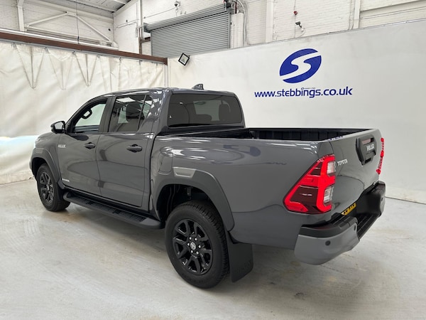 Used Toyota Hilux for sale - 74959028: Photo 5