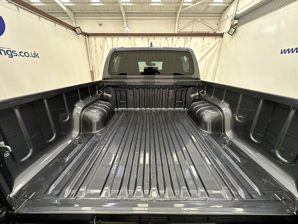 Used Toyota Hilux for sale - 74959028: Photo 8