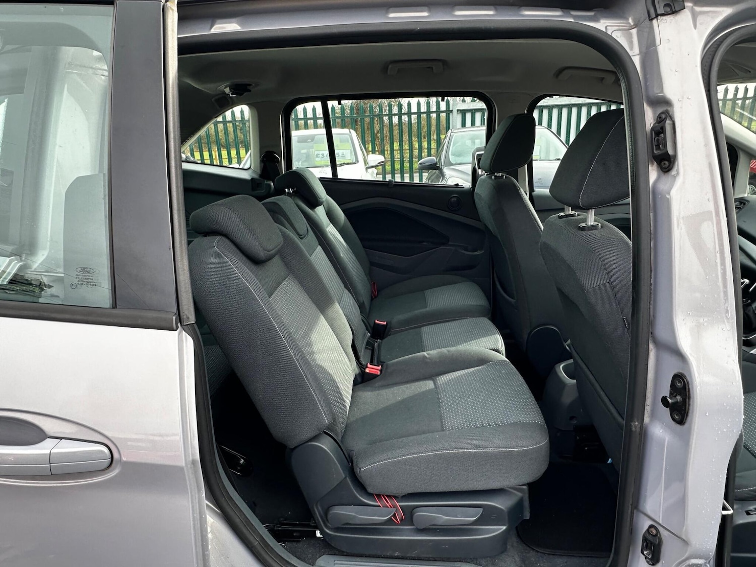 Used Ford Grand C-Max 2012 for sale - 77585913: Photo 15