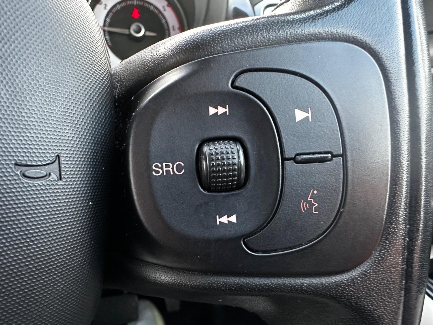 Used Fiat 500L 2015 for sale - 77119809: Photo 20