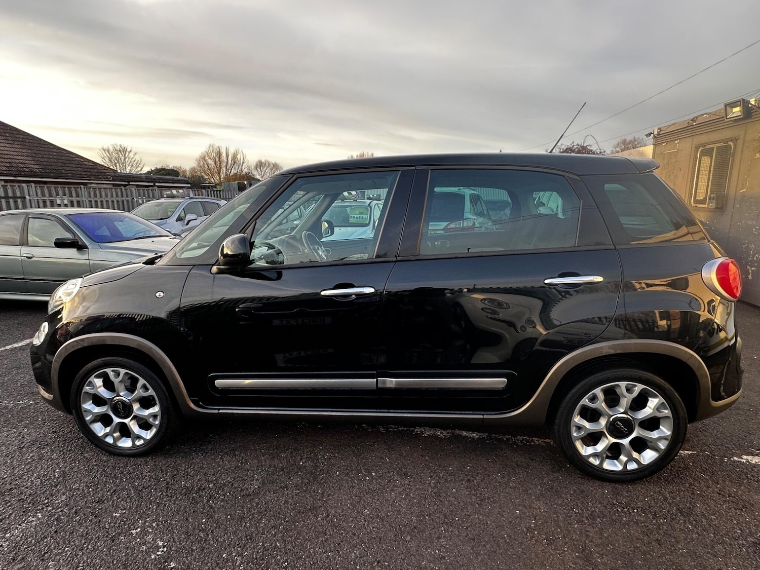 Used Fiat 500L 2015 for sale - 77119809: Photo 4