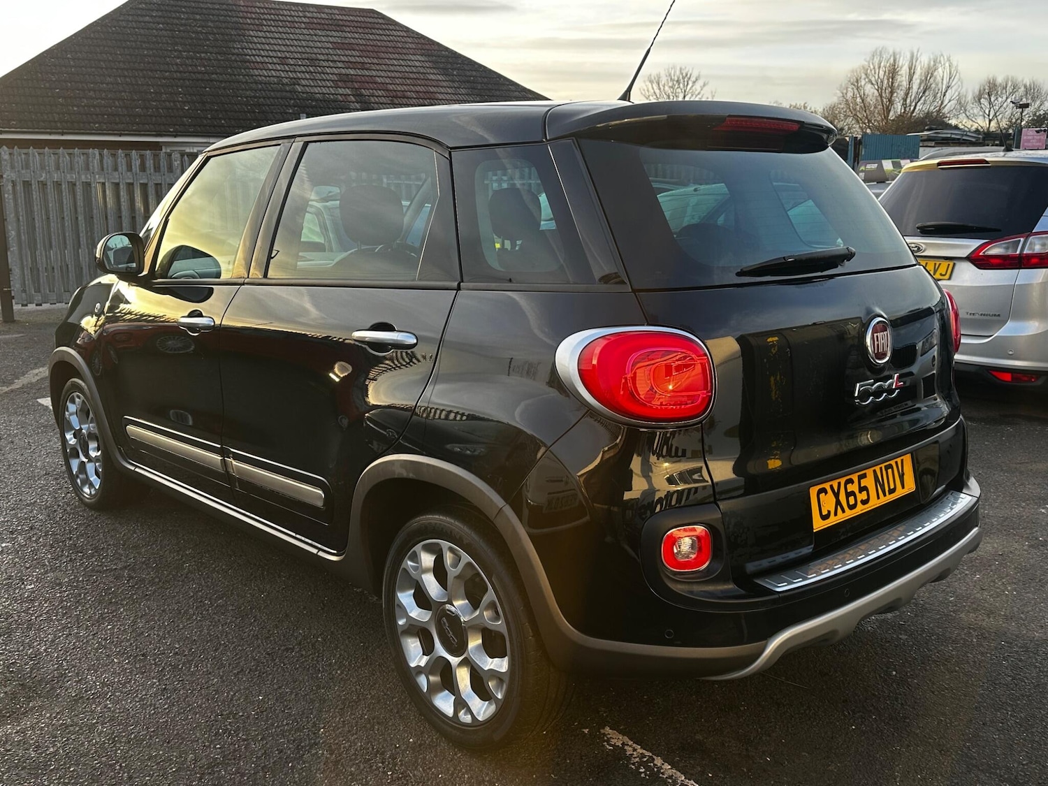 Used Fiat 500L 2015 for sale - 77119809: Photo 5