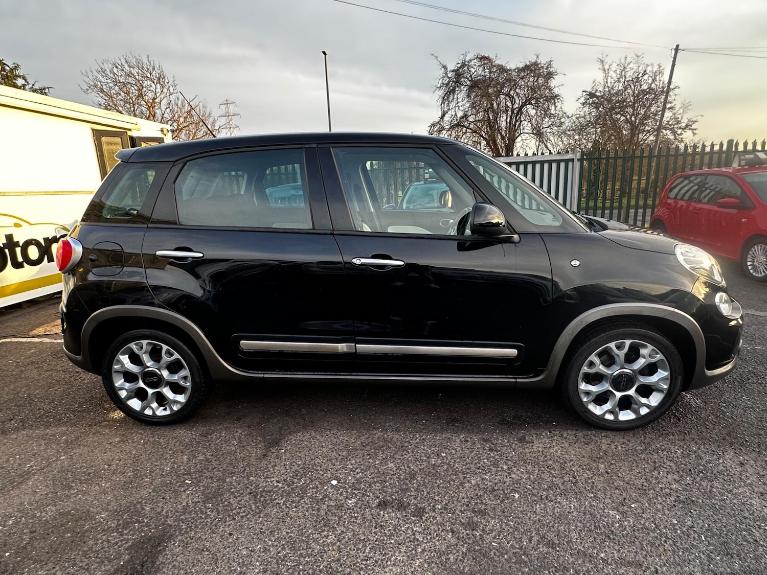 Used Fiat 500L 2015 for sale - 77119809: Photo 8