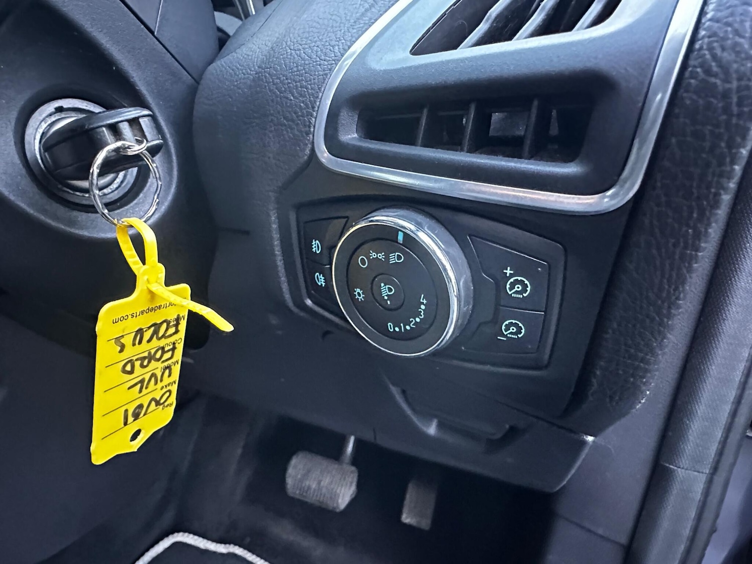 Used Ford Focus 2012 for sale - 77377075: Photo 11