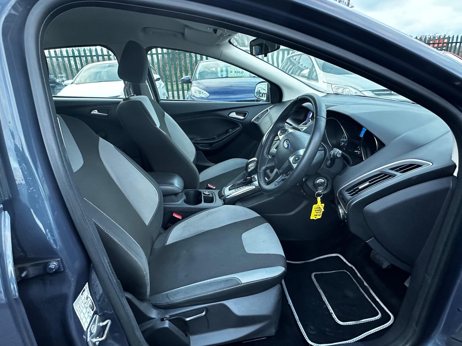 Used Ford Focus 2012 for sale - 77377075: Photo 9