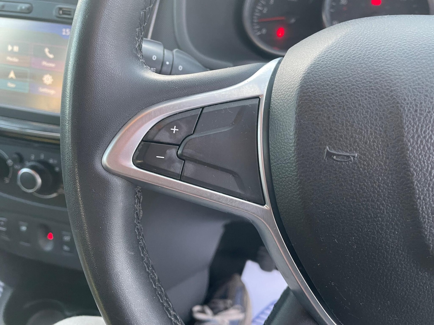 Used Dacia Sandero 2017 for sale - 76658248: Photo 22