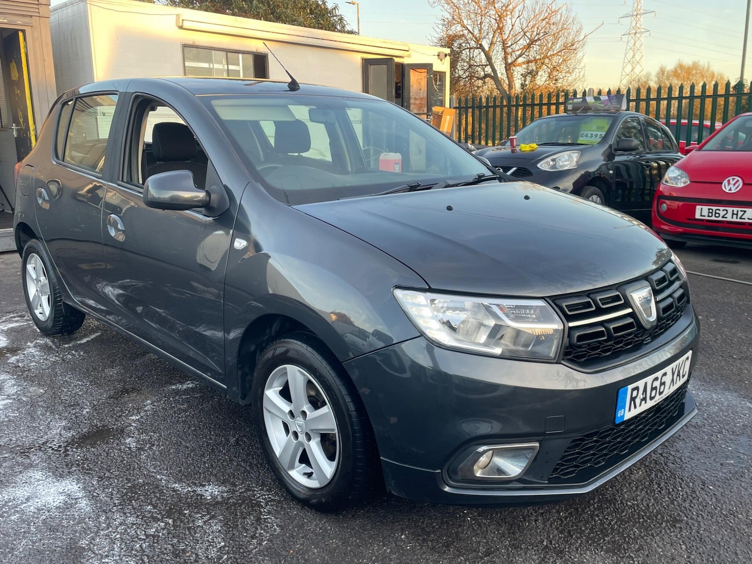 Used Dacia Sandero 2017 for sale - 76658248: Photo 3