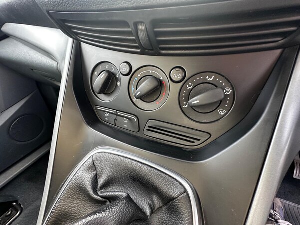 Used Ford C-Max 2013 for sale - 76226236: Photo 17