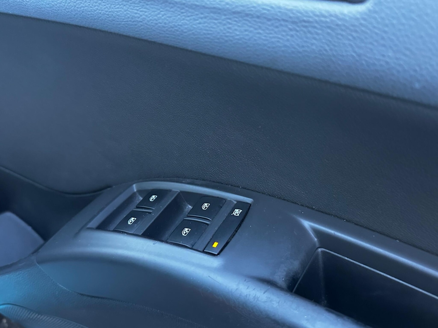 Used Vauxhall Meriva 2011 for sale - 77016277: Photo 32