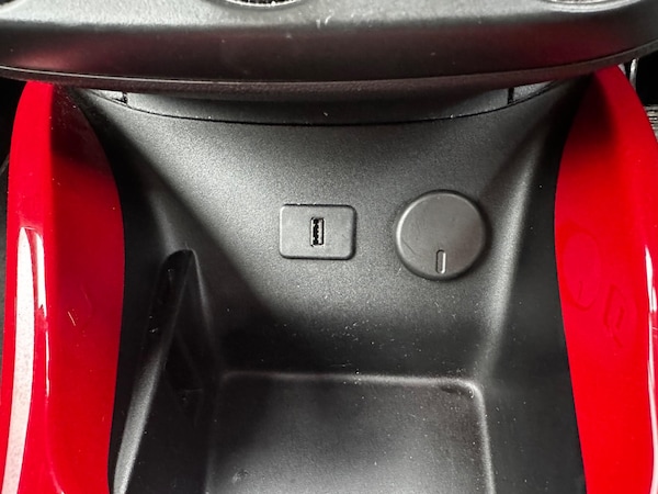 Used Vauxhall ADAM 2014 for sale - 76317993: Photo 32