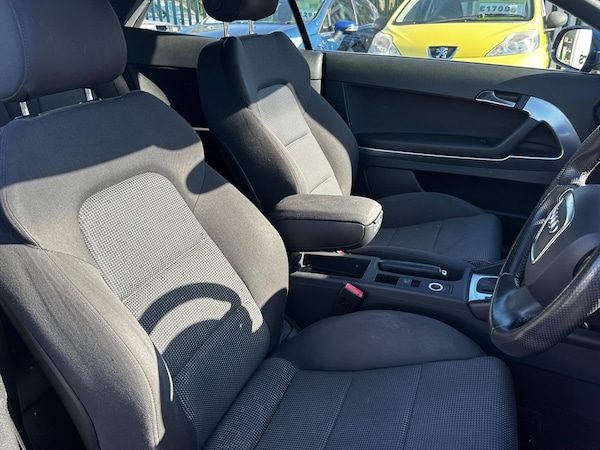 Used Audi A3 Cabriolet 2011 for sale - 76072417: Photo 24