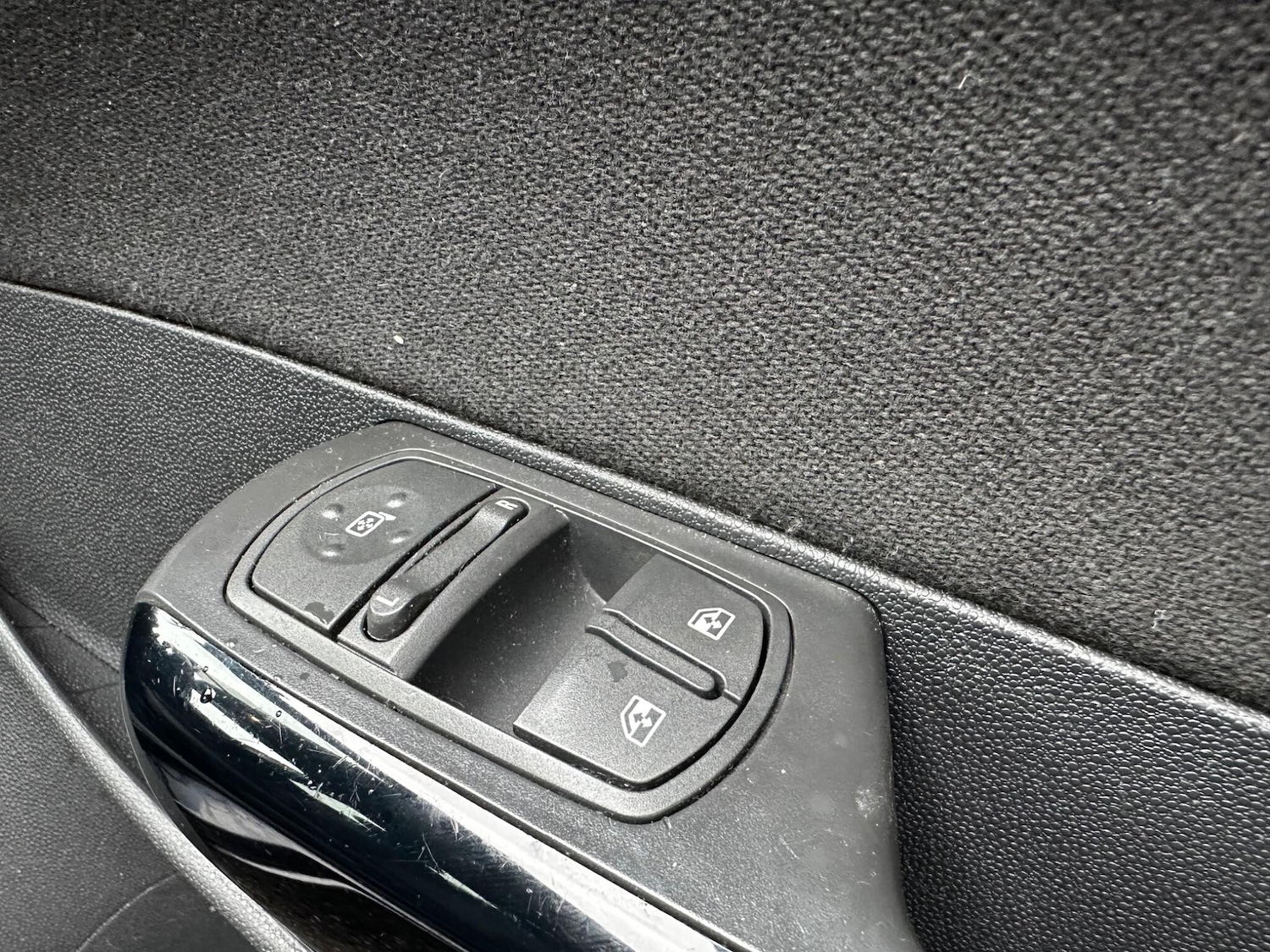 Used Vauxhall Corsa 2011 for sale - 76423828: Photo 22