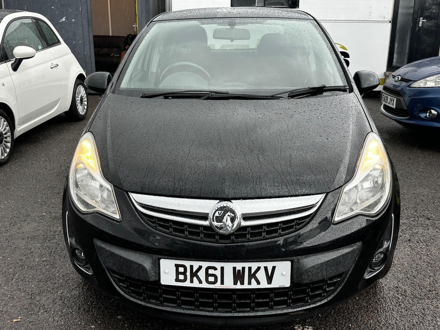 Used Vauxhall Corsa 2011 for sale - 76423828: Photo 3