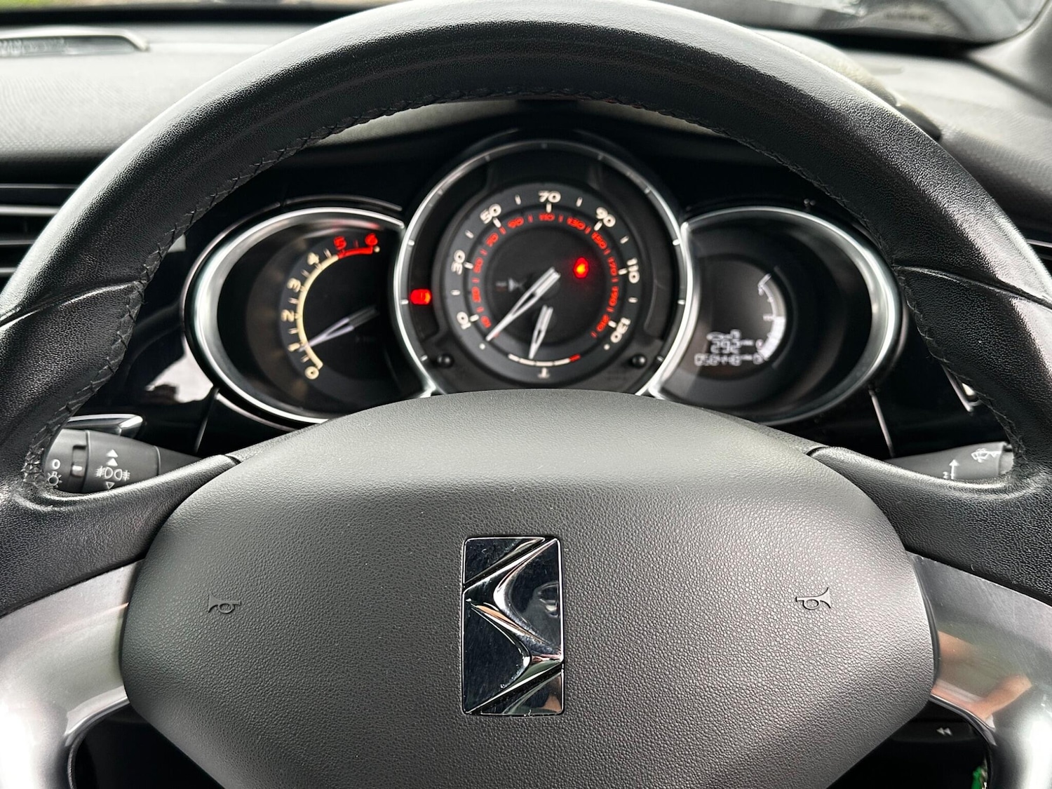 Used DS Automobiles DS 3 2015 for sale - 76336356: Photo 21