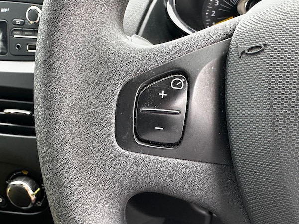 Used Renault Clio 2014 for sale - 76250945: Photo 13