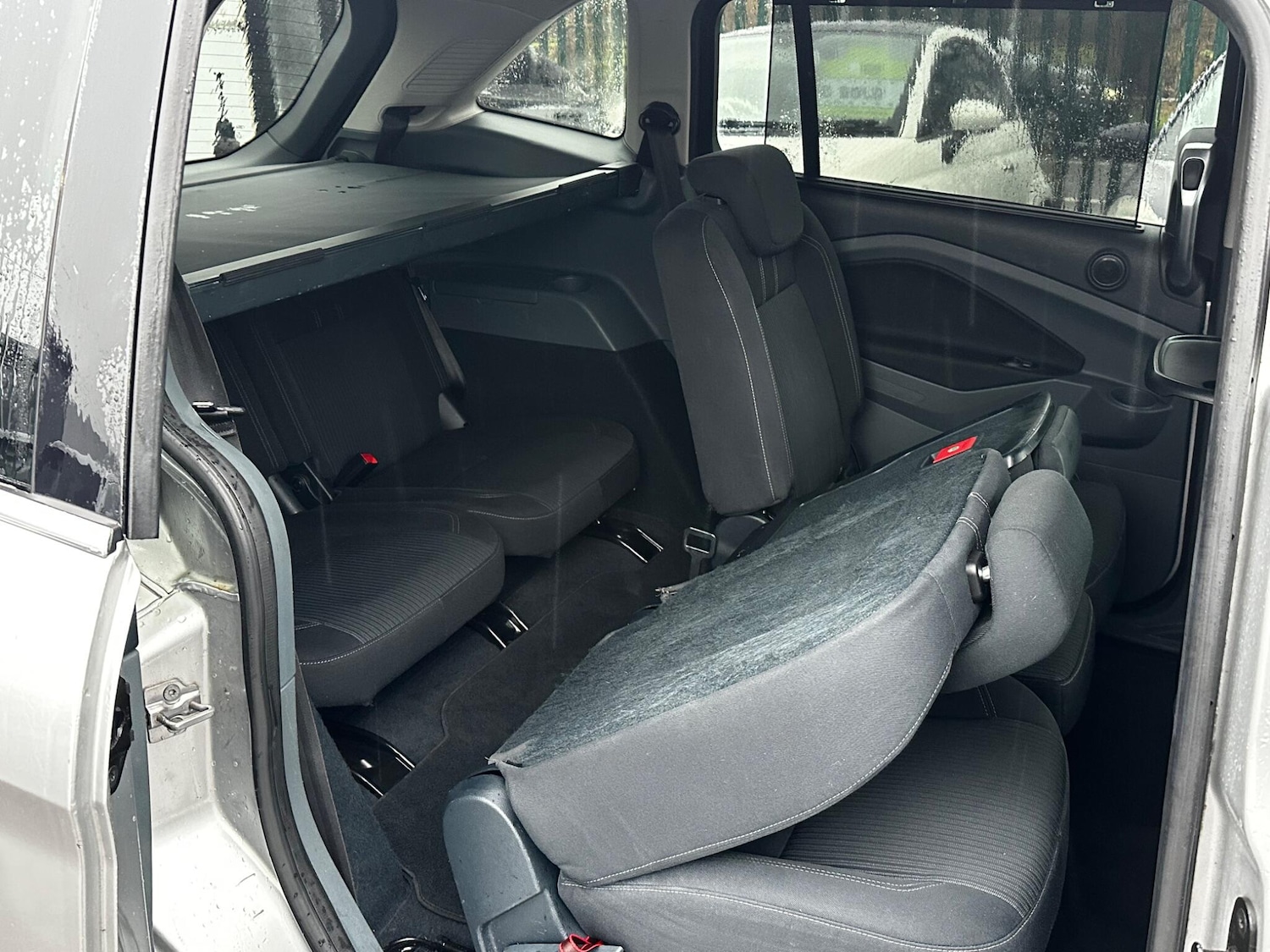 Used Ford Grand C-Max 2011 for sale - 77144379: Photo 16