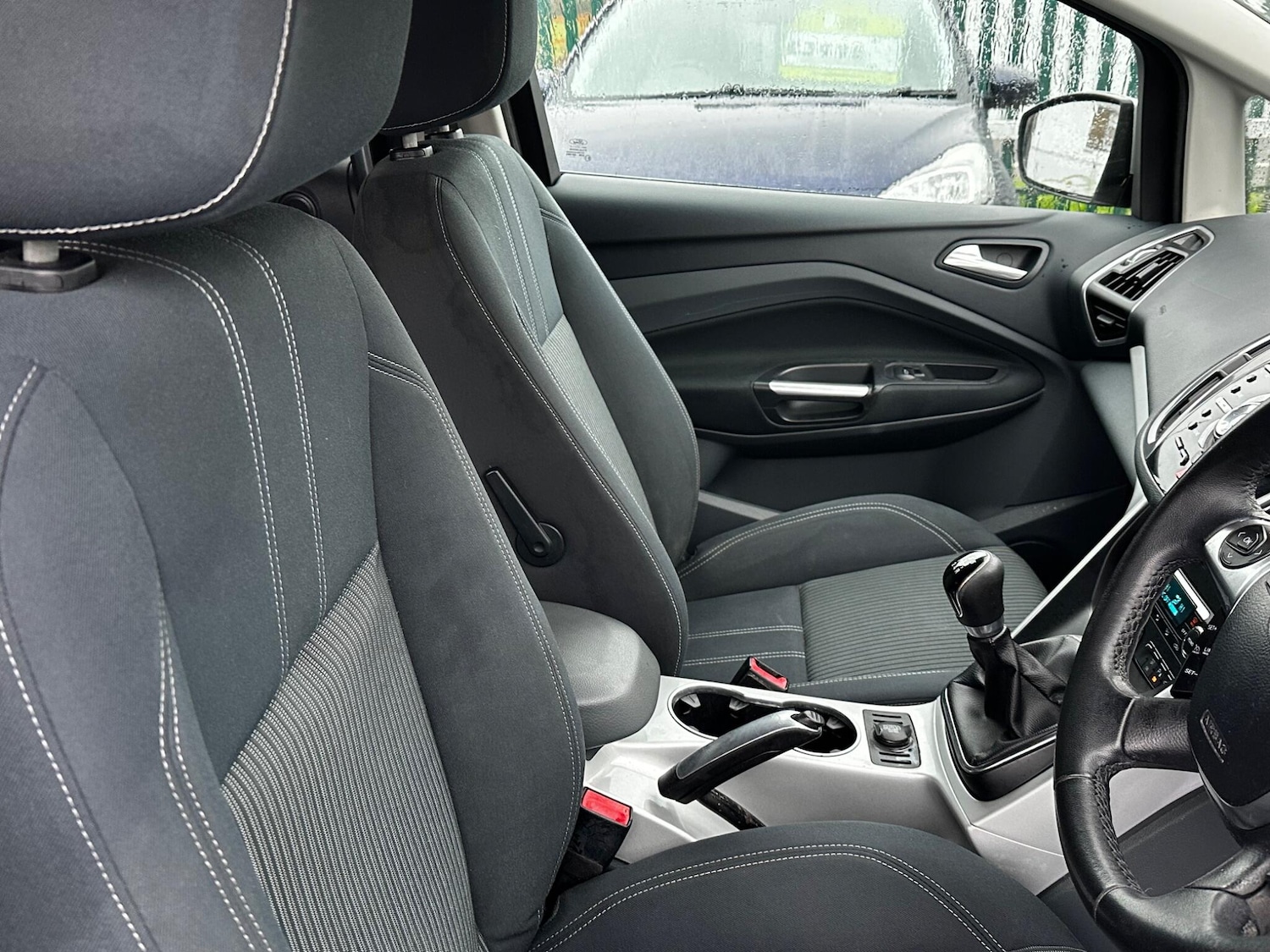 Used Ford Grand C-Max 2011 for sale - 77144379: Photo 17