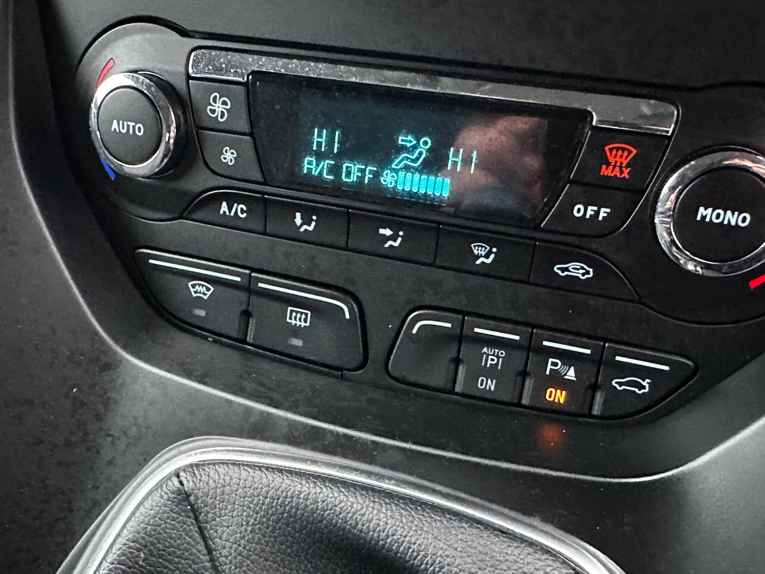 Used Ford Grand C-Max 2011 for sale - 77144379: Photo 22