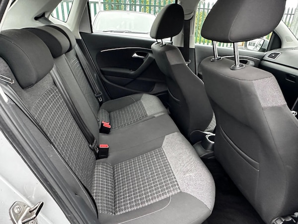 Used Volkswagen Polo 2015 for sale - 76270864: Photo 10
