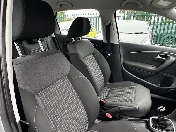 Used Volkswagen Polo 2015 for sale - 76270864: Photo 24