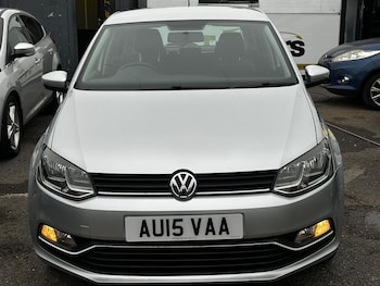 Used Volkswagen Polo 2015 for sale - 76270864: Photo 3
