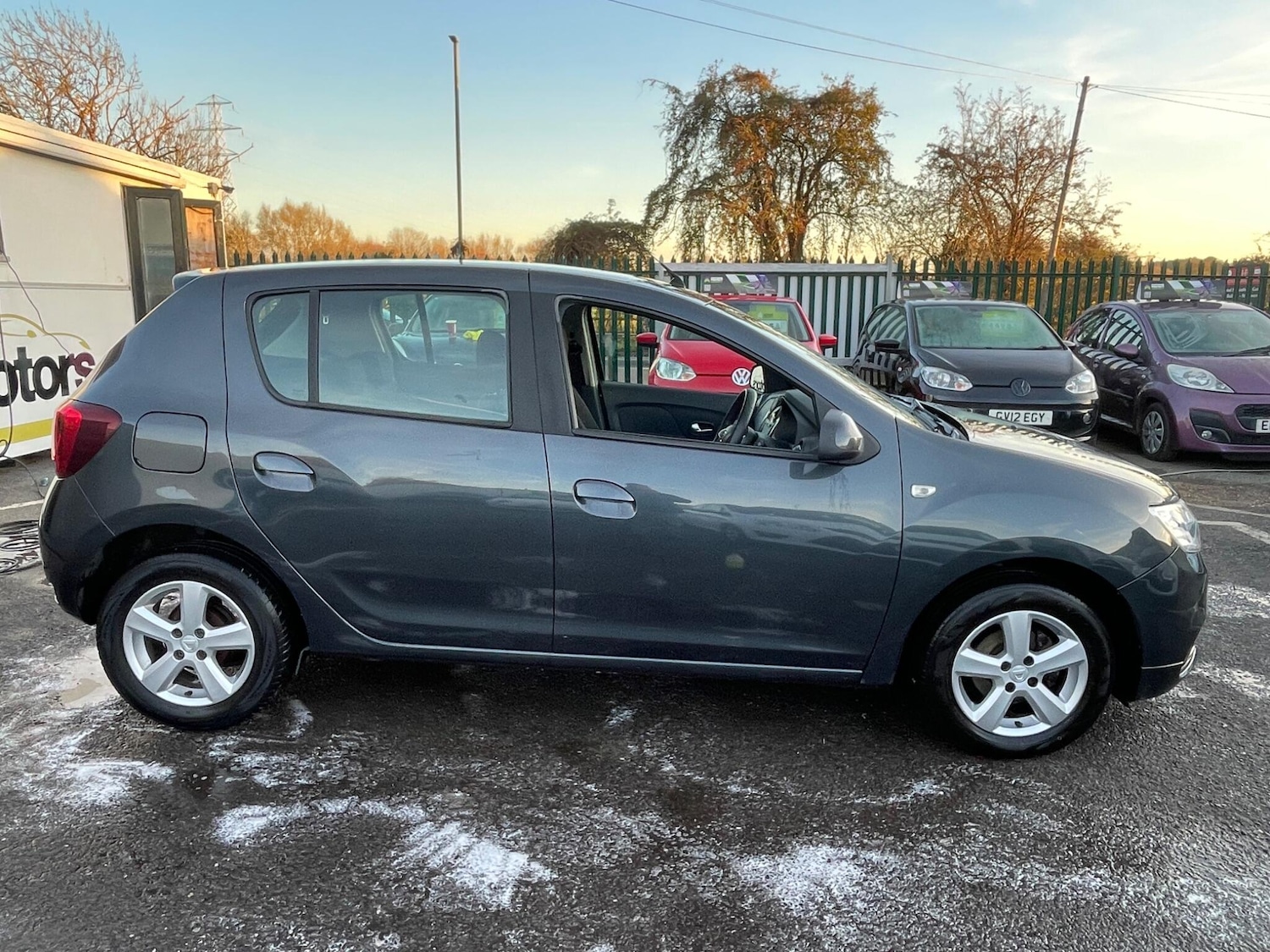 Used Dacia Sandero 2017 for sale - 76994706: Photo 10
