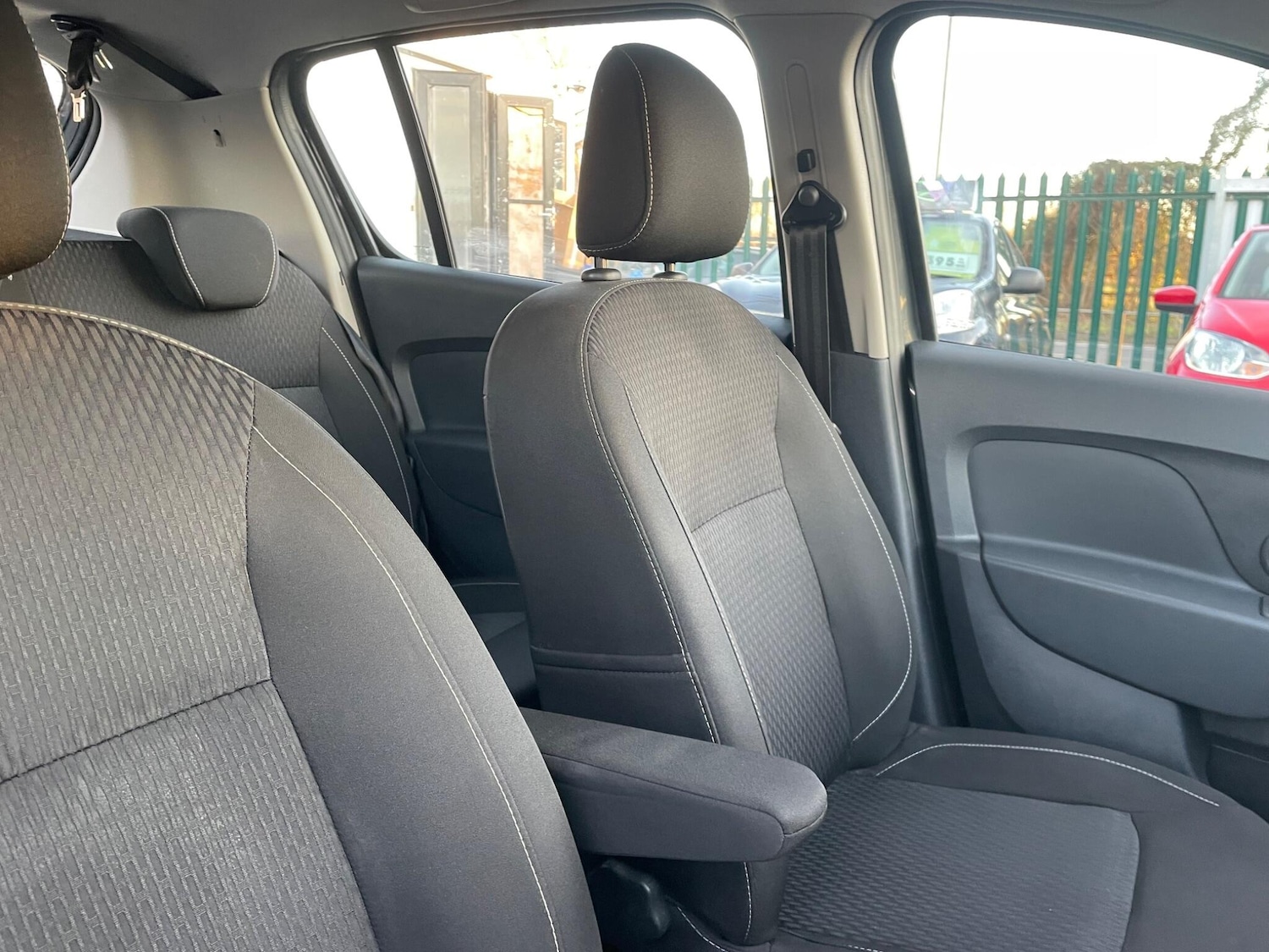 Used Dacia Sandero 2017 for sale - 76994706: Photo 19