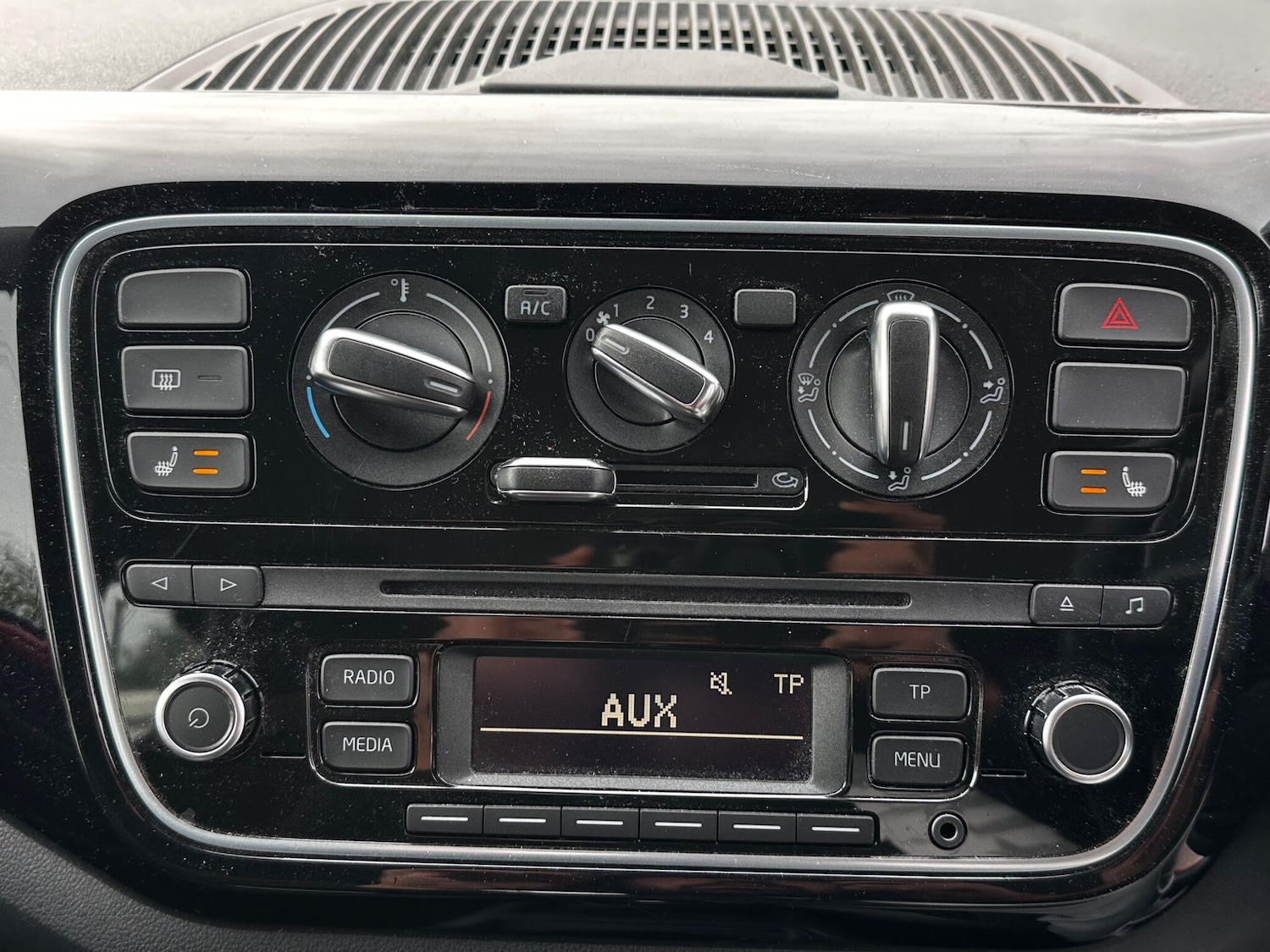 Used Volkswagen up! 2012 for sale - 76995303: Photo 20