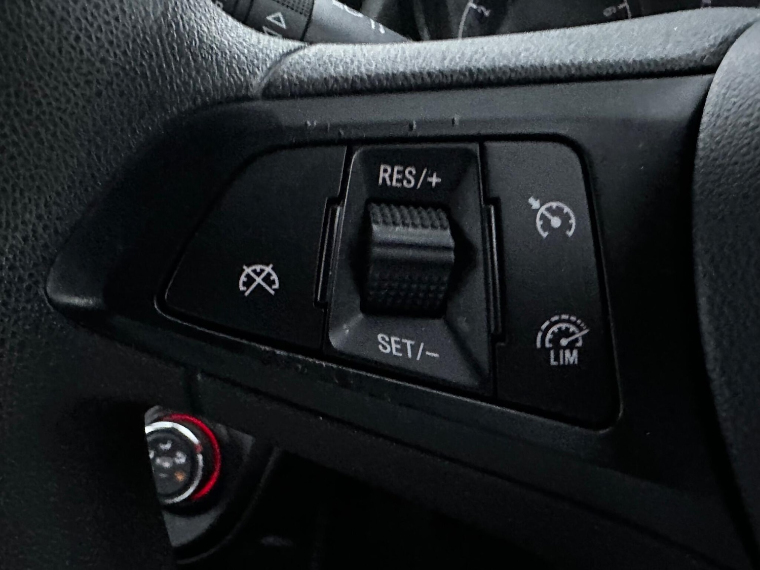 Used Vauxhall Viva 2015 for sale - 77155365: Photo 15