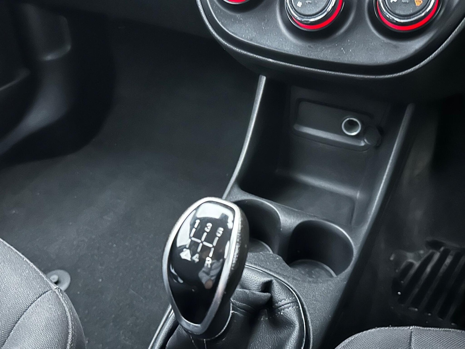 Used Vauxhall Viva 2015 for sale - 77155365: Photo 17