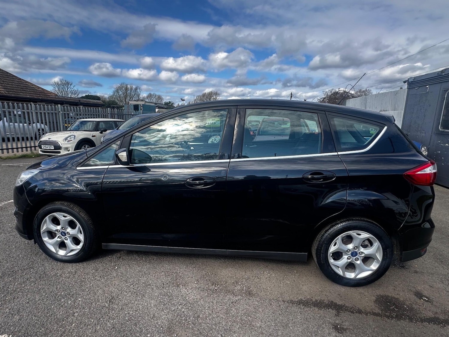 Used Ford C-Max 2015 for sale - 77898157: Photo 6