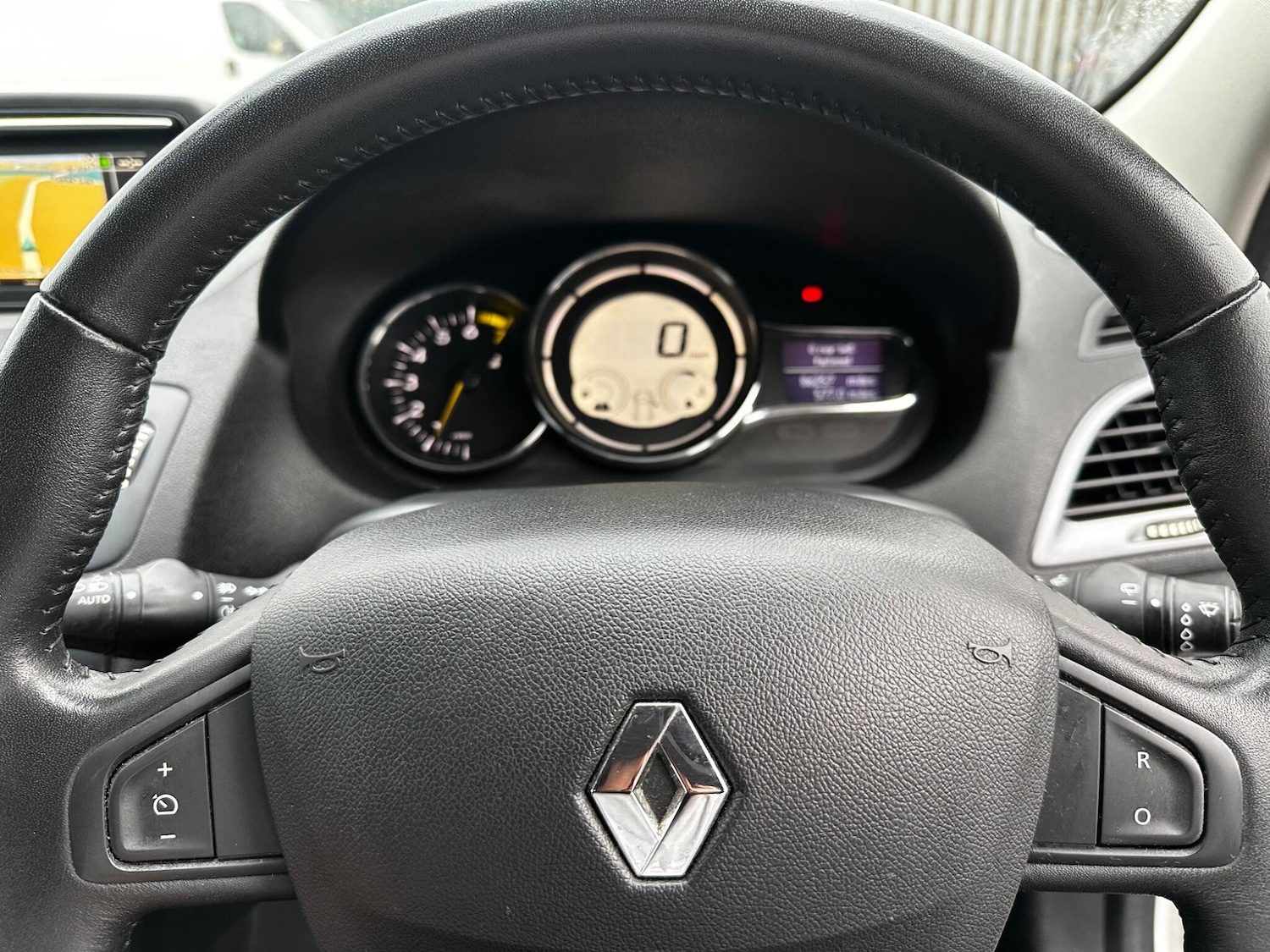 Used Renault Megane 2015 for sale - 77696506: Photo 14