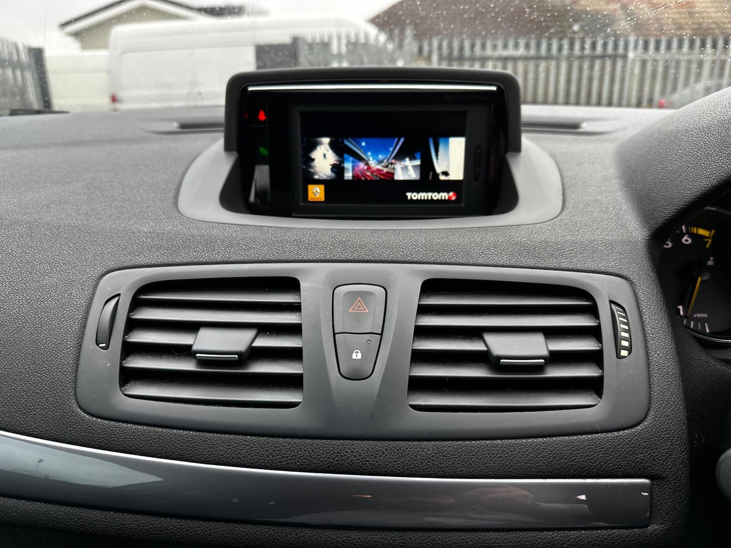 Used Renault Megane 2015 for sale - 77696506: Photo 18