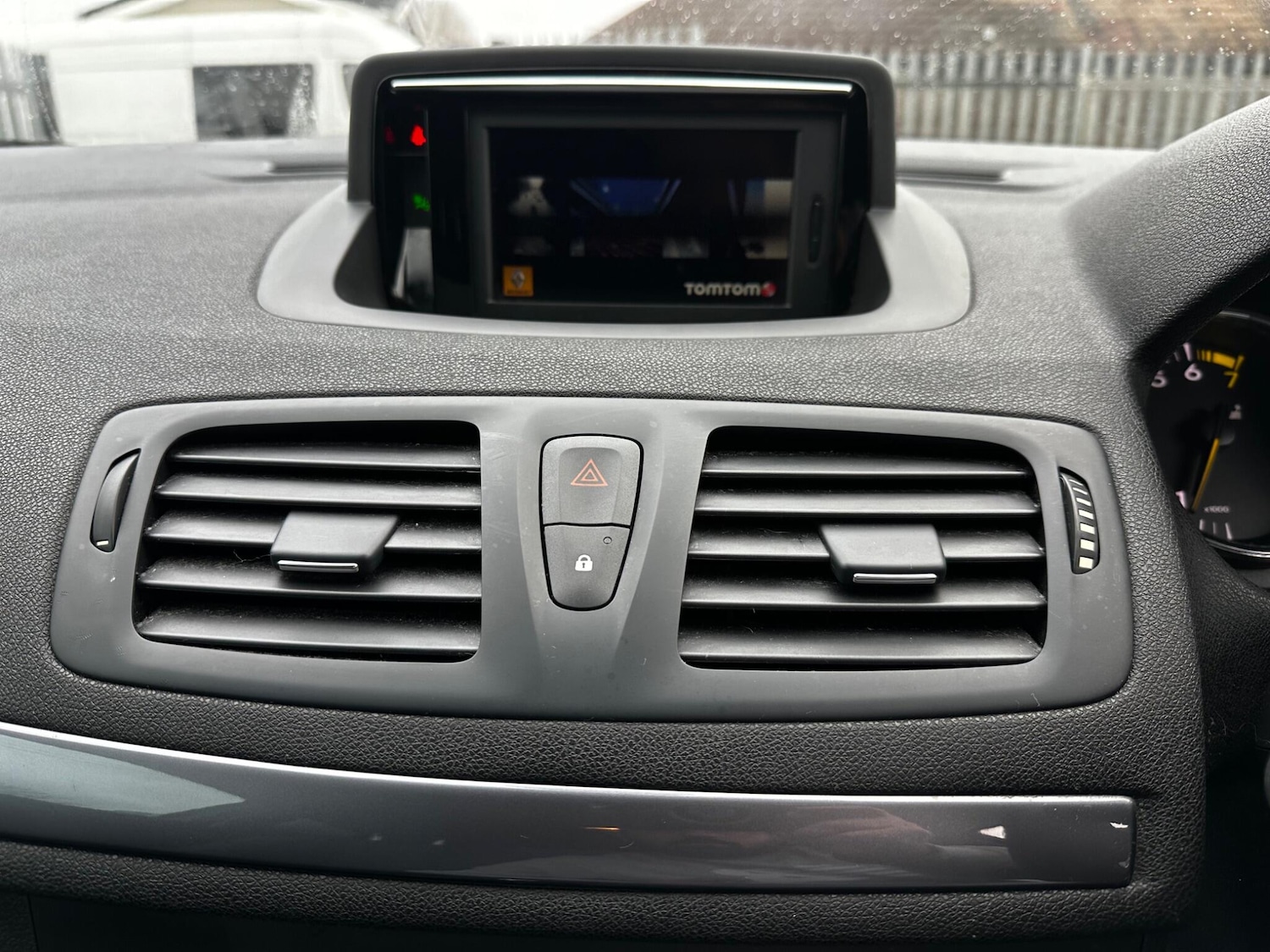 Used Renault Megane 2015 for sale - 77696506: Photo 19