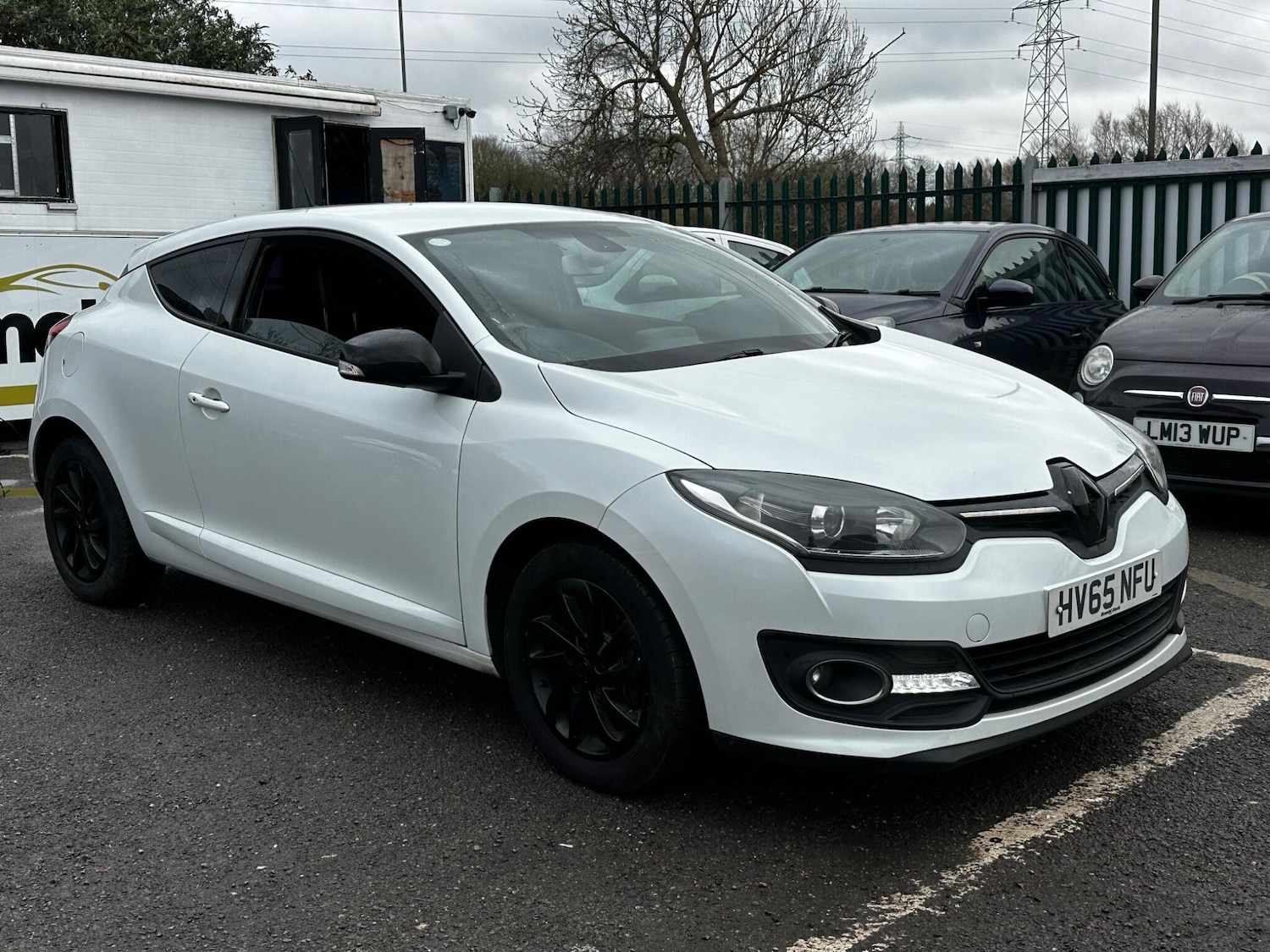 Used Renault Megane 2015 for sale - 77696506: Photo 2
