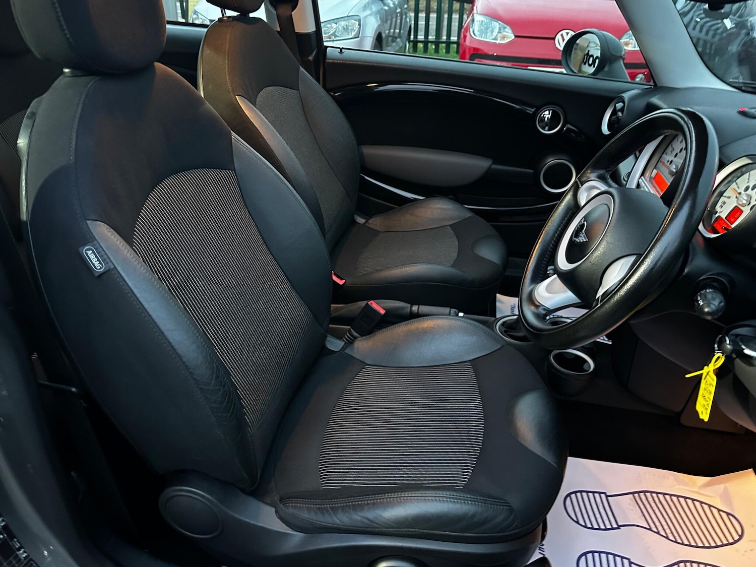 Used MINI Hatch 2009 for sale - 76619960: Photo 12